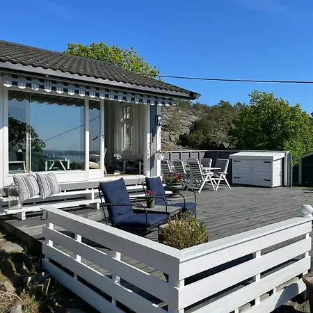 Cozy With Sea View And Two Terraces Semesterbostad *