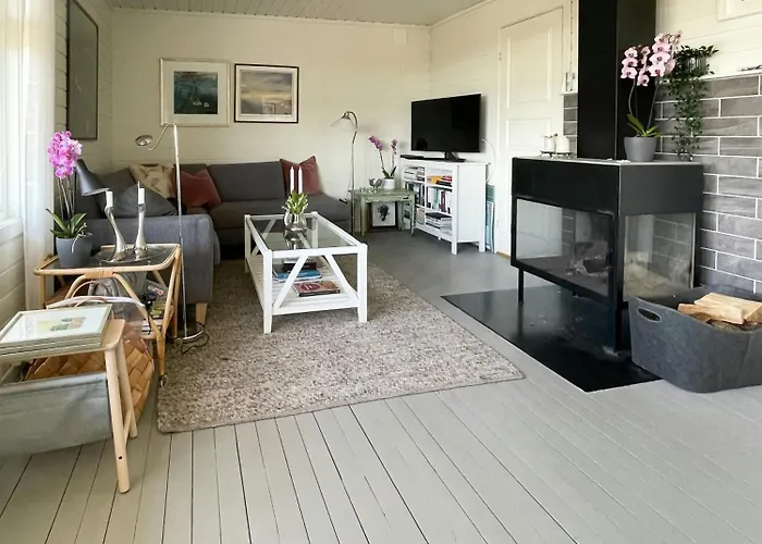 Ferienhaus Cozy With Sea View And Two Terraces Tjøme