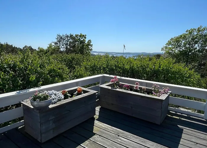 Ferienhaus Cozy With Sea View And Two Terraces Tjøme