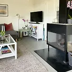 別荘 Cozy With Sea View And Two Terraces Tjøme