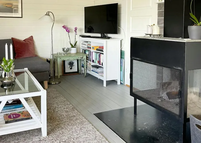 펜션 Cozy With Sea View And Two Terraces 티죰므